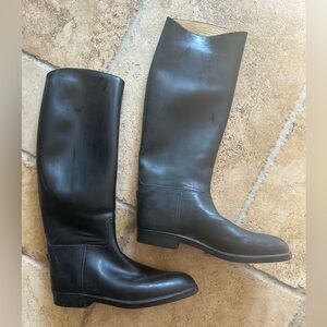 Aigle Tan Leather Interior